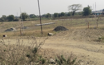 Plot For Sale in Chicholi