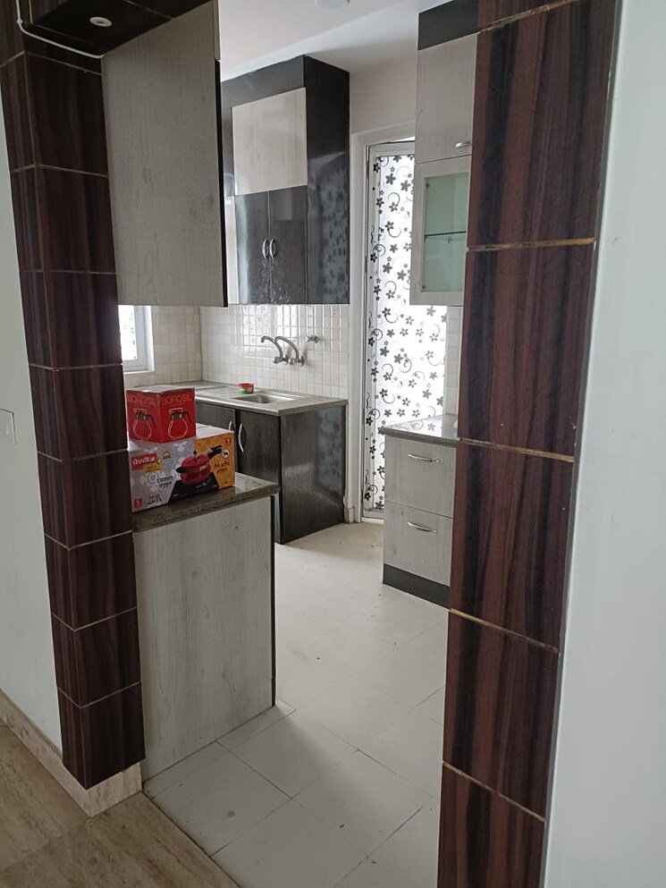 Kitchen, gomti nagar 3.5 Bedroom 3200 Sq.Ft. Apartment In Gomti Nagar Lucknow 8184742