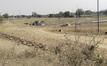 Plot For Sale in Chicholi