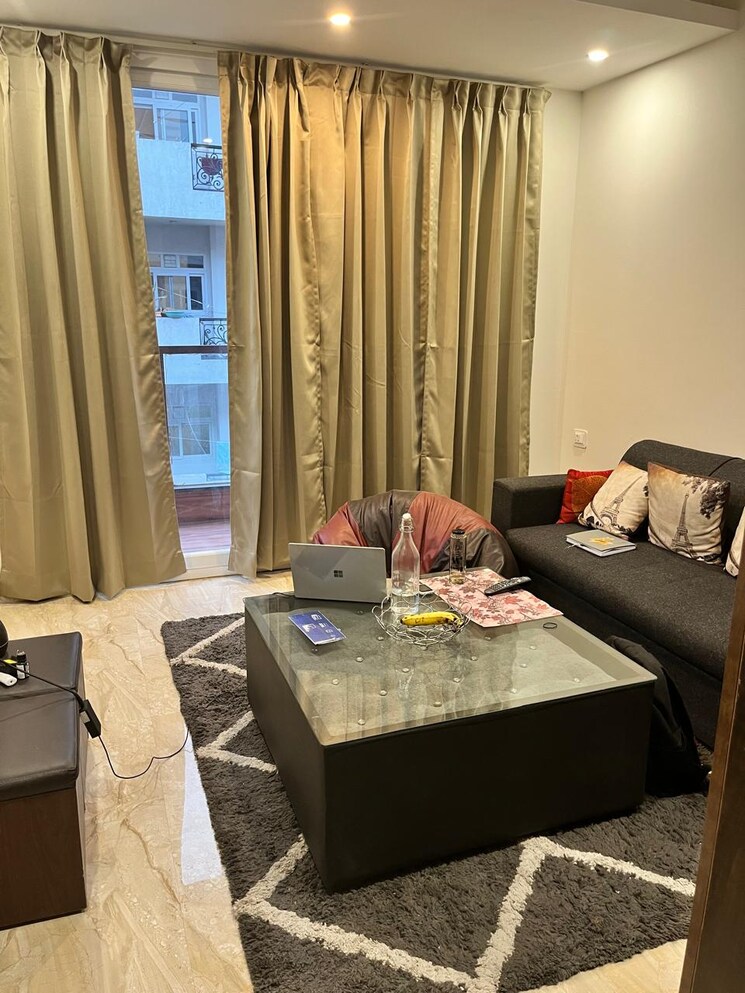 Bedroom, raj nagar extension 4 Bedroom 194 Sq.Yd. Builder Floor In Raj Nagar Extension Ghaziabad 8184829