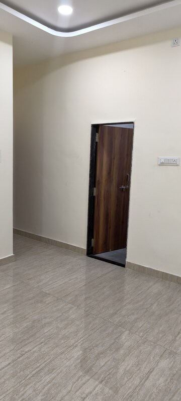 Room in 3 BHK Apartment at Devendra Nagar – for Rent