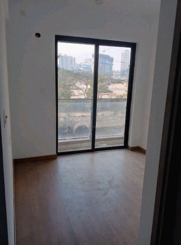 Room in 2 BHK Apartment at Risland The Icon, Dhokali – for Sale