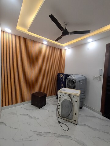 Living Room in 1 BHK Builder Floor at Dwarka Mor – for Rent