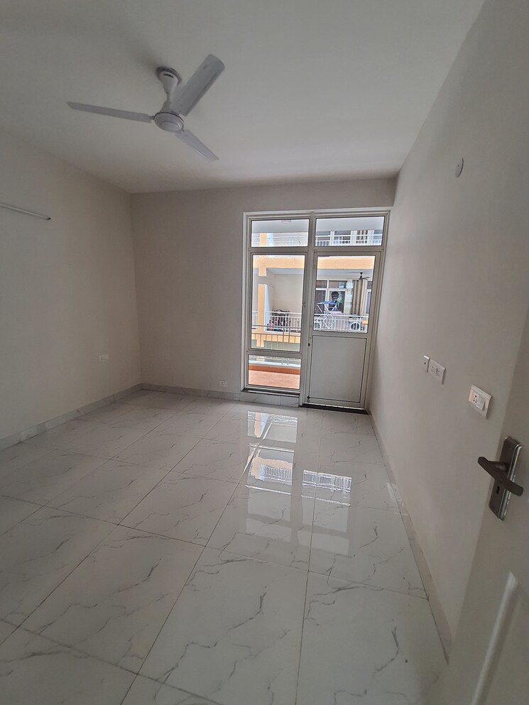 Room, tdi-city-kundli 3 Bedroom 1630 Sq.Ft. Builder Floor In Kundli Sonipat 8185025