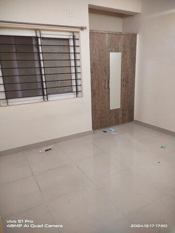 Room in 3 BHK Builder Floor at Hsr Layout – for Rent