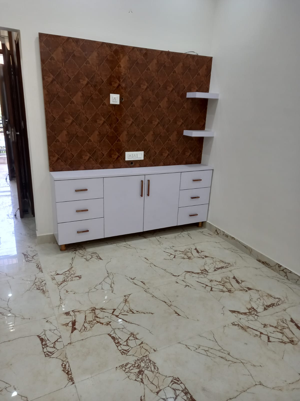 2.5 BHK + Pooja Room,Servant Room,Study Room,Extra Room Apartment For Sale in Maa Shakti Apartment  Pas