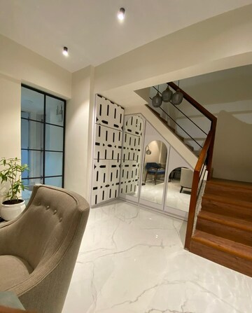 Living Room in 3 BHK Apartment at Lic Colony – for Rent