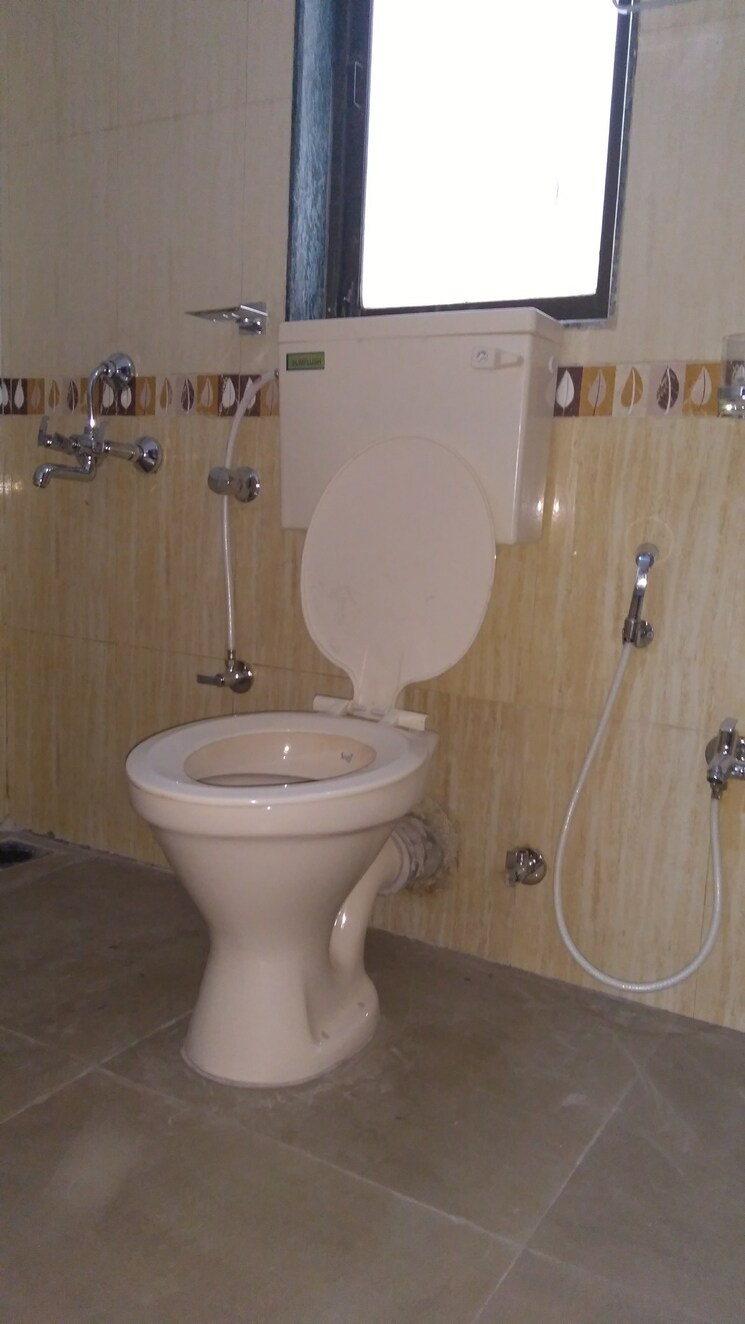 Bathroom, hubtown-akruti-orchid-park 1 Bedroom 580 Sq.Ft. Apartment In Sakinaka Mumbai 8185119
