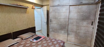 Room in 2 BHK Apartment at Makarba – for Rent