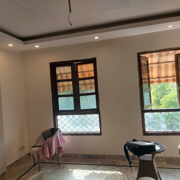 Room in 1 RK Builder Floor at Saket – for Rent