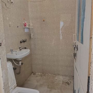 Attached Bathroom in 1 RK Builder Floor at Saket – for Rent