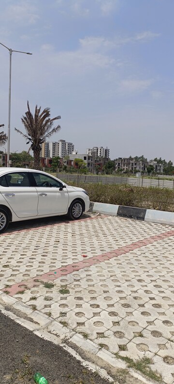  Plot For Sale in Ansal Sushant Golf city, Sushant Golf City