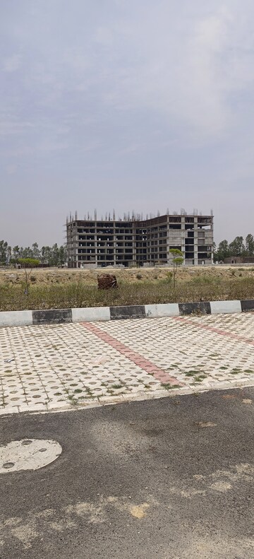  Plot – Exterior View View at Ansal Sushant Golf city, Sushant Golf City - for Sale