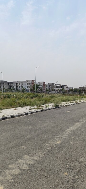 Plot Area in  Plot at Ansal Sushant Golf city, Sushant Golf City – for Sale