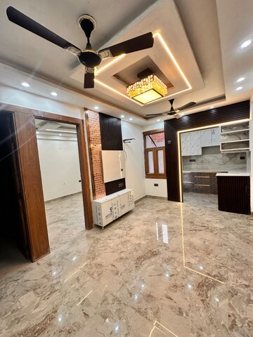 Kitchen in 1 BHK Builder Floor at Sector 72 – for Sale