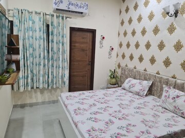 Bedroom in 2 BHK Builder Floor at Dhakoli Village – for Rent
