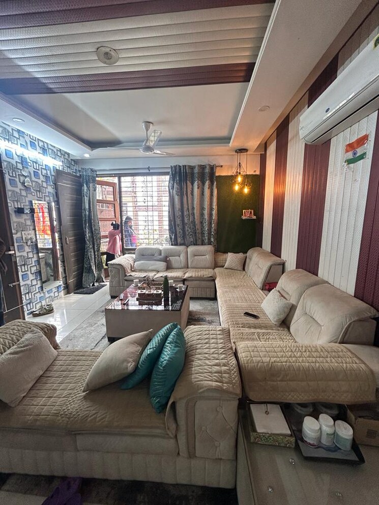 Living Room, pir machalla 2 Bedroom 900 Sq.Ft. Builder Floor In Pir Machalla Zirakpur 8185192