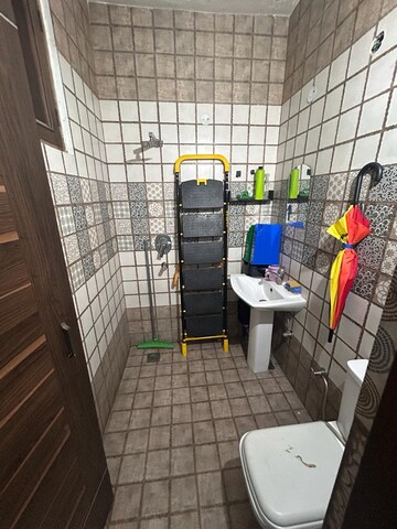 Attached Bathroom in 2 BHK Builder Floor at Peer Mucchalla – for Rent