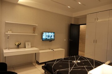 Master Bedroom in 3.5 BHK Apartment at Aerocity – for Sale
