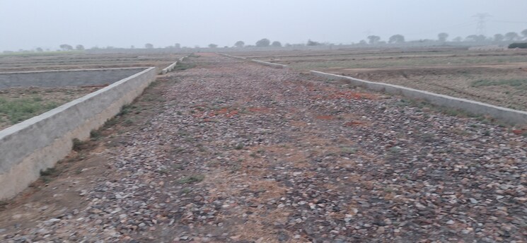 undefined, upsidc site b  101 Sq.Yd. Plot In Upsidc Site B Greater Noida 8185199