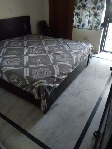 Room in  Pg at Sector 28 – for Rent