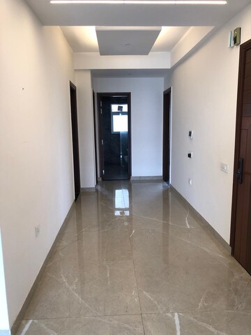 Building Lobby in 4 BHK Builder Floor at Aradhya Homes, Sector 67a – for Rent