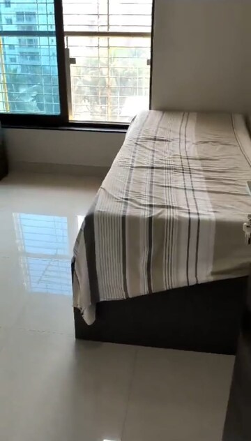 Bedroom in 3 BHK Apartment at Andheri West – for Rent