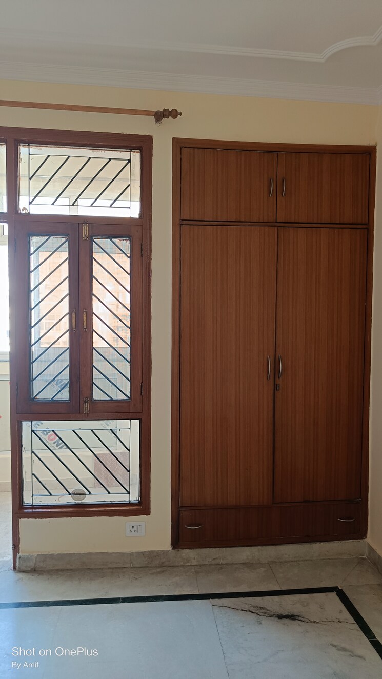 Room, alok-vihar 2.5 Bedroom 1150 Sq.Ft. Apartment In Sector 50 Noida 8185296