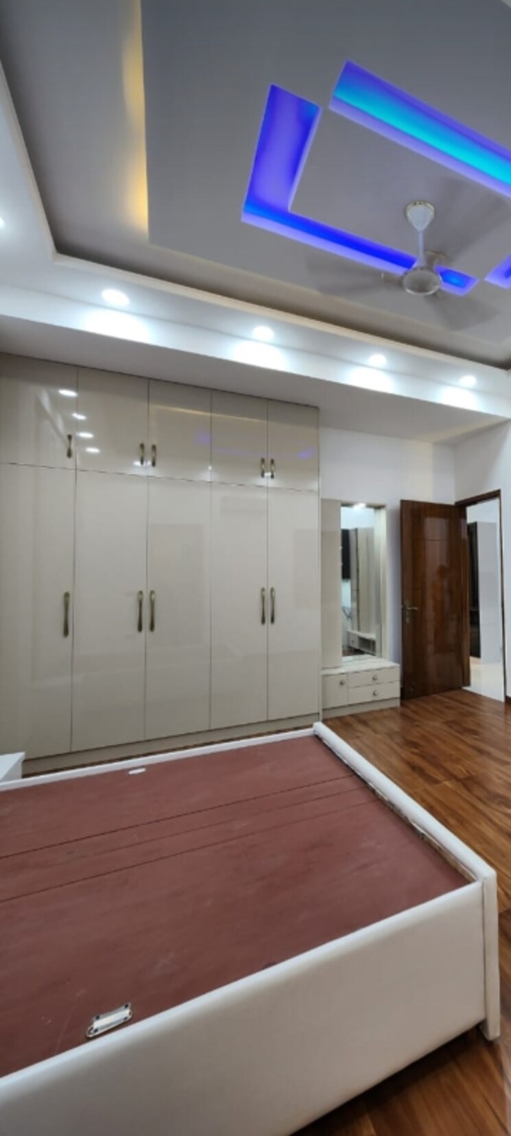 Bedroom, maya-homes 4 Bedroom 2500 Sq.Ft. Builder Floor In Indrapuram Ghaziabad 8185317