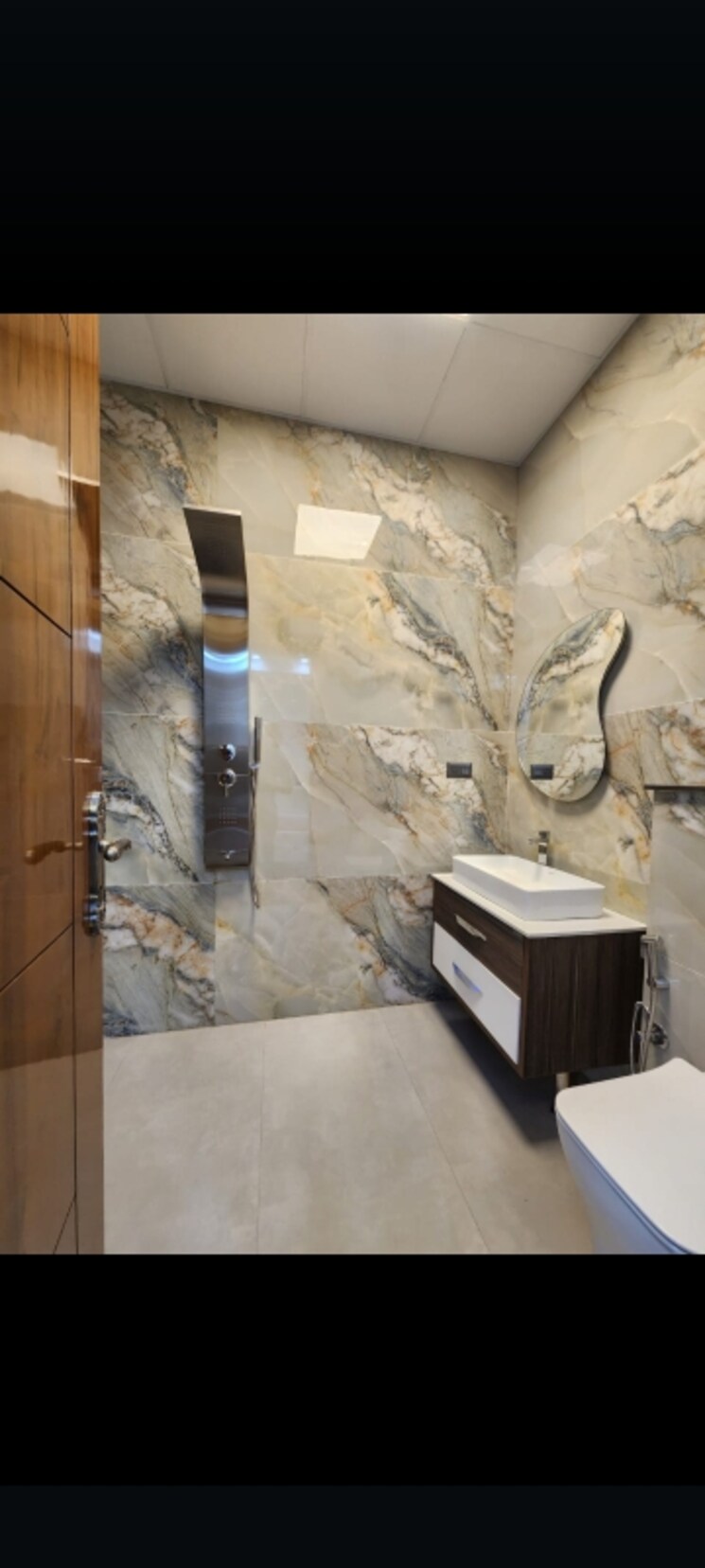 Bathroom, maya-homes 4 Bedroom 2500 Sq.Ft. Builder Floor In Indrapuram Ghaziabad 8185317