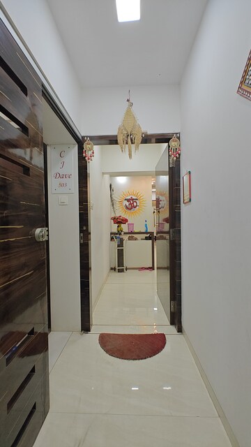 Building Lobby in 3.5 BHK Apartment at Shree Rameshwar Tower, Borivali West – for Sale