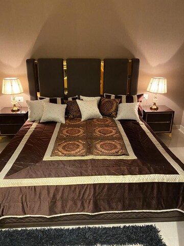 Furnished Amenities in 2 BHK Apartment at Shree Vardhman Mantra, Sector 67 – for Rent