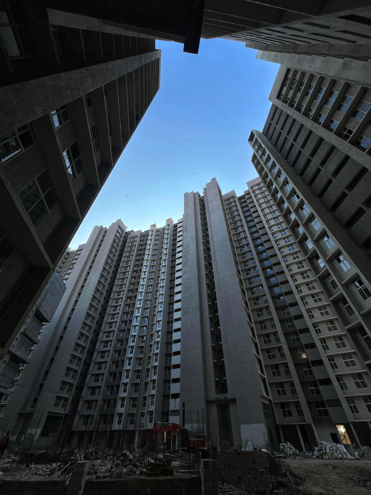 1 BHK Apartment For Sale in Kohinoor Eden