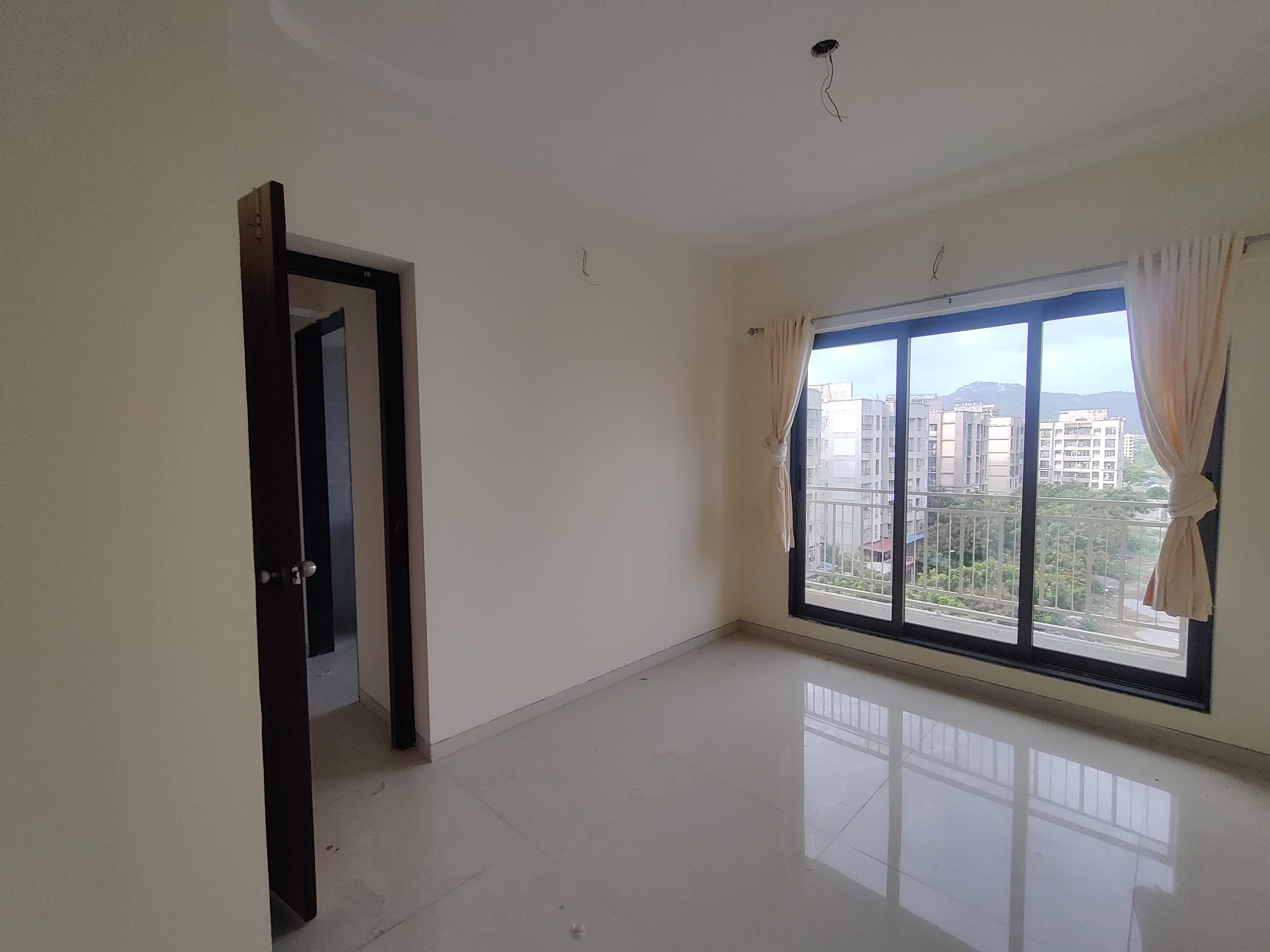 4 BHK 986 Sq.Ft. Apartment in Mehta Gokul Aura