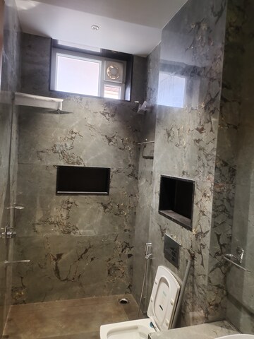 Attached Bathroom in 3 BHK Apartment at Shankar Nagar – for Rent