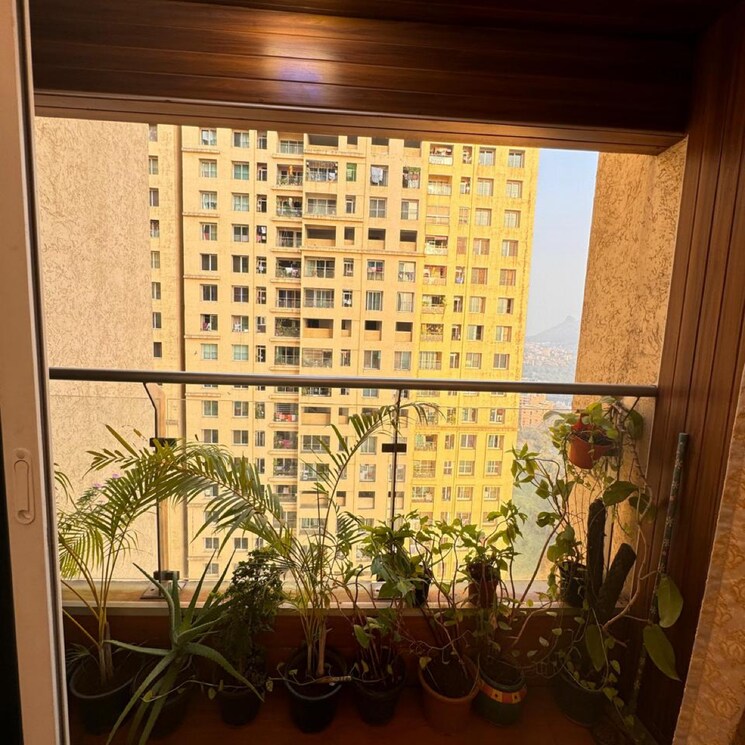  Parking, rustomjee-azziano-wing-i 2 Bedroom 750 Sq.Ft. Apartment In Vrindavan Society Thane 8185404