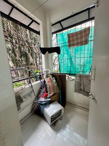 Master Bedroom in 2 BHK Apartment at Woodland Avenue, Kothrud – for Rent