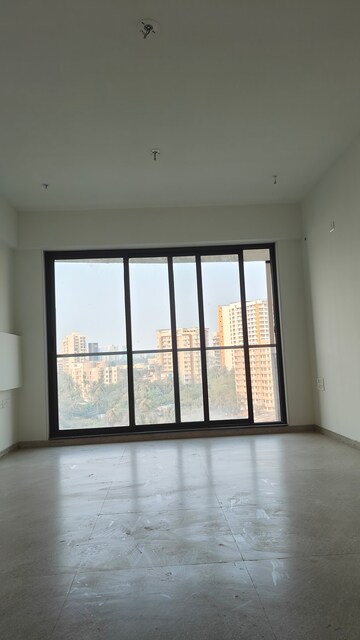 2 BHK Apartment For Resale in Naman Habitat Andheri West Mumbai  8185457