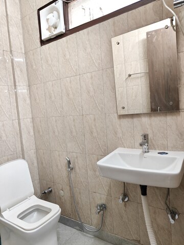 Bathroom in 1 RK Builder Floor at DLF Star Tower, Sector 30 – for Rent