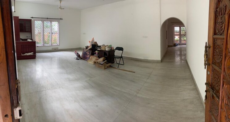  Parking, vasanth nagar 3.5 Bedroom 1995 Sq.Ft. Builder Floor In Vasanth Nagar Bangalore 8185478