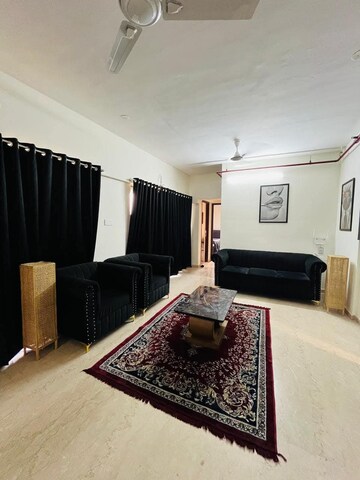 Room in  Pg at Opera House – for Rent