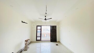 Room in 5 BHK Independent House at Omaxe New Chandigarh, North Mullanpur – for Rent