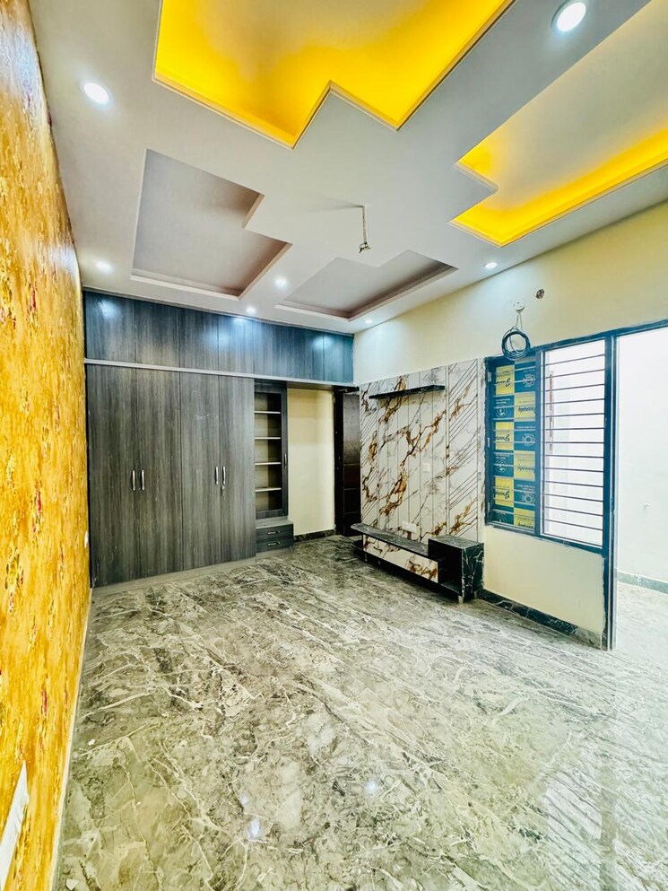 Bedroom, kharar 5 Bedroom 175 Sq.Yd. Independent House In Kharar Mohali 8185555