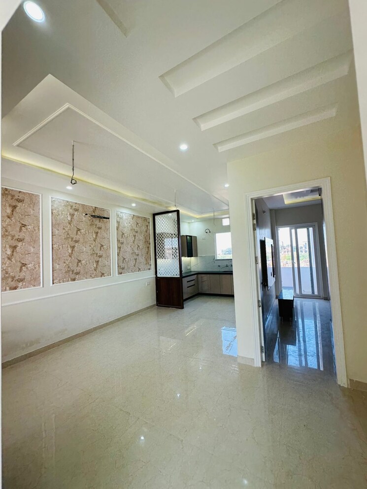Room, sunny enclave 4 Bedroom 108 Sq.Yd. Villa In Sunny Enclave Mohali 8185582