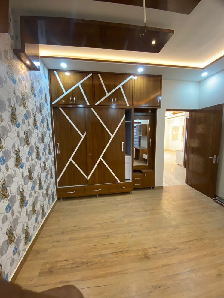 Balcony, sunny enclave 4 Bedroom 150 Sq.Yd. Independent House In Sunny Enclave Mohali 8185584