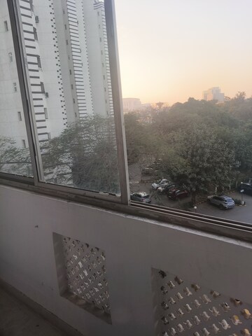 Swimming Pool in 2 BHK Apartment at The Retreat Gurgaon, Sector 41 – for Rent