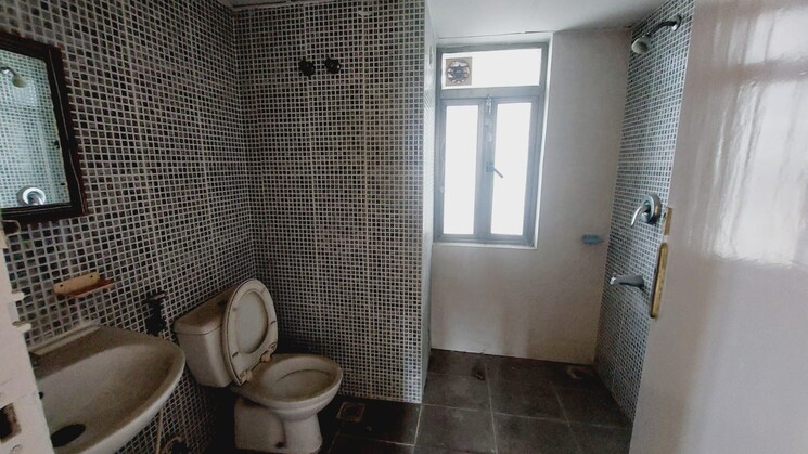 Bathroom, tata-eden-court-ii 3 Bedroom 1264 Sq.Ft. Apartment In New Town Kolkata 8185644