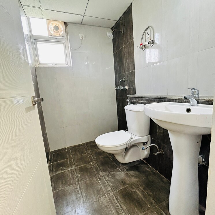 Attached Bathroom, sector 63 3.5 Bedroom 1730 Sq.Ft. Apartment In Sector 63 Sonipat 8185676