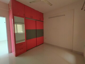 Room in 2 BHK Apartment at Saideep Hulas, Old Madras Road – for Rent