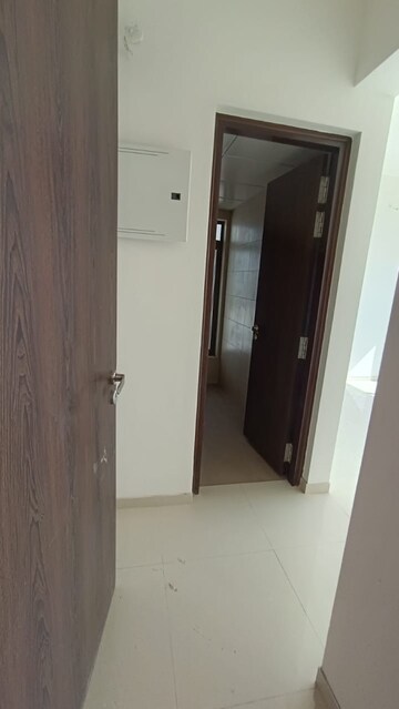 Building Lobby in 3 BHK Apartment at Celestia Spaces, Sewri – for Rent